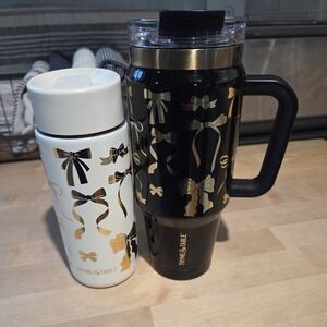 Thyme & Table Black and Gold, Cream and Gold Bow-Patterned Tumblers